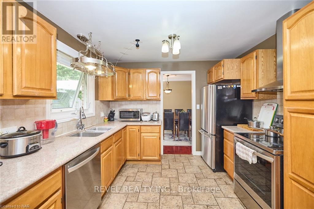 6421 Dorchester Road, Niagara Falls, Ontario  L2G 5T6 - Photo 10 - X8437498