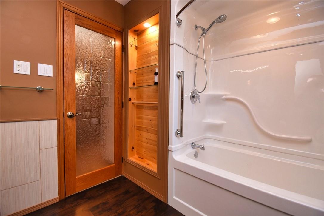 14 Ingrid Court, Hamilton, Ontario  L8W 2V4 - Photo 30 - H4197216