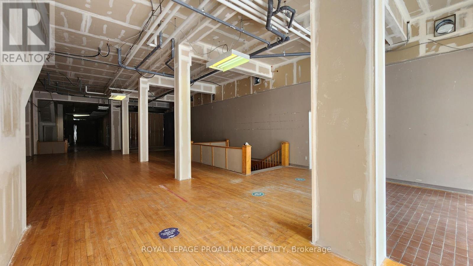 261 Front Street, Belleville, Ontario  K8N 2Z6 - Photo 8 - X8438378