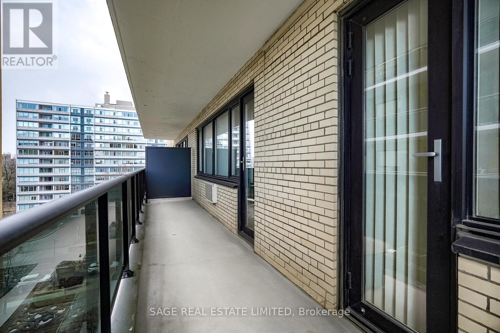 704 - 575 Avenue Road, Toronto, Ontario  M4V 2K2 - Photo 33 - C8438394