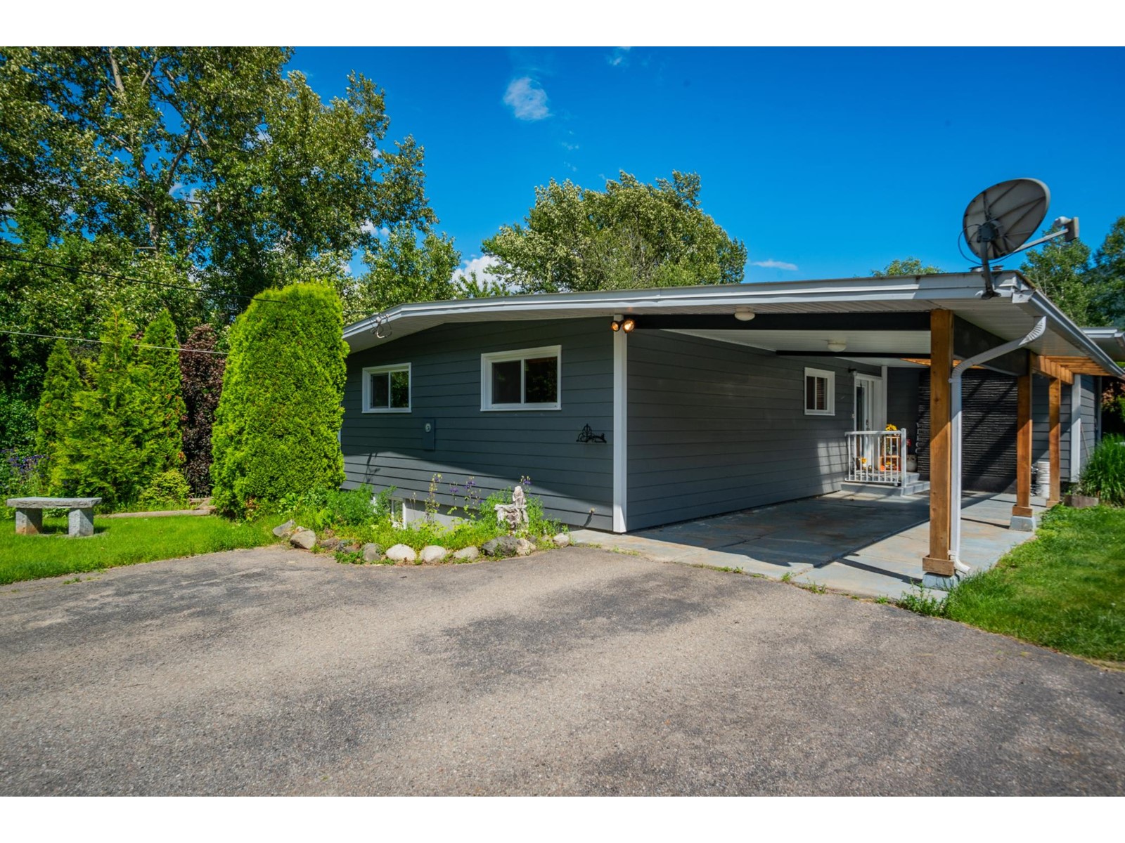 1080 Highway 3b, Beaver Falls, British Columbia  V0G 1P0 - Photo 1 - 2477683