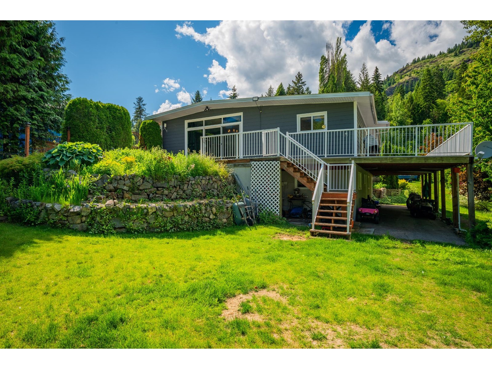 1080 Highway 3b, Beaver Falls, British Columbia  V0G 1P0 - Photo 5 - 2477683