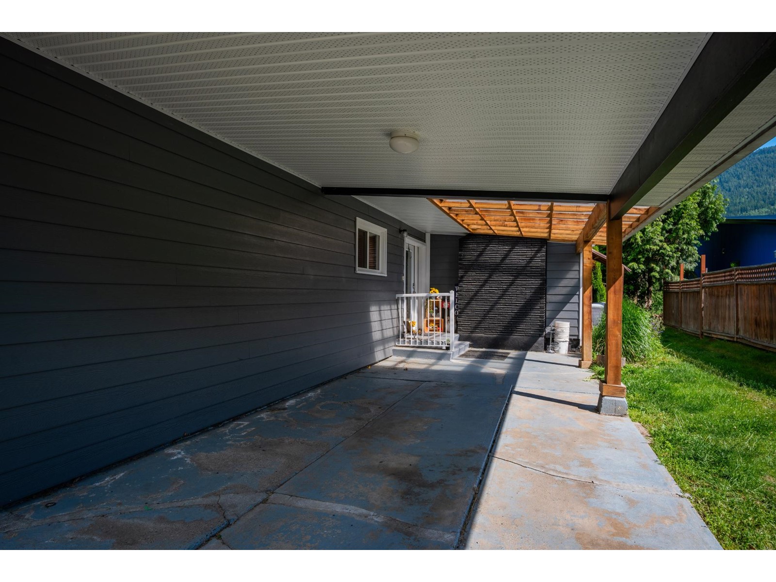 1080 Highway 3b, Beaver Falls, British Columbia  V0G 1P0 - Photo 8 - 2477683