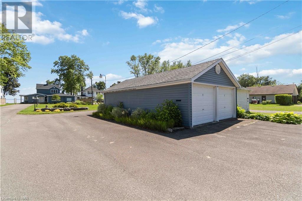 899 Edgemere Road, Fort Erie, Ontario  L2A 1A7 - Photo 4 - 40602911