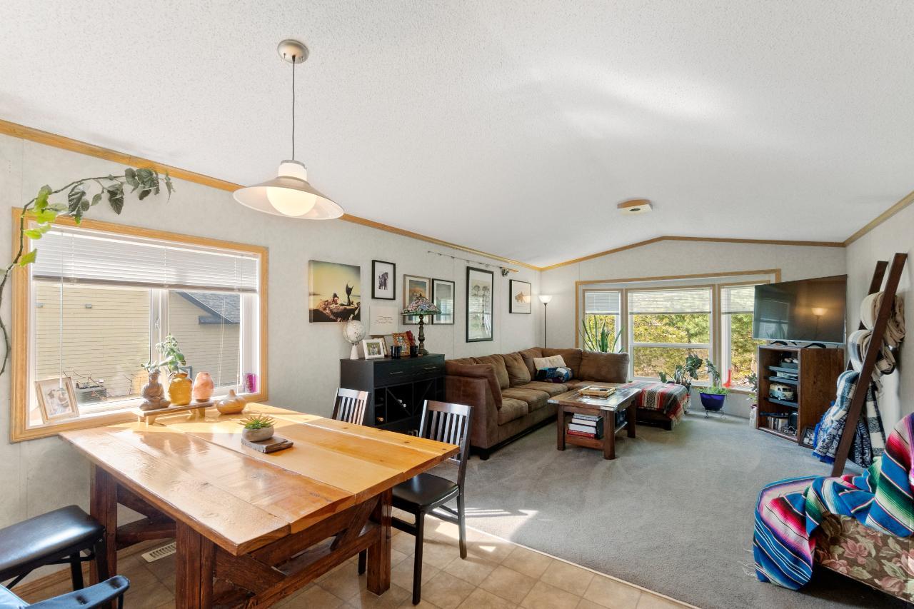 976 Waterloo Road, Castlegar, British Columbia  V1N 4M3 - Photo 10 - 2477687