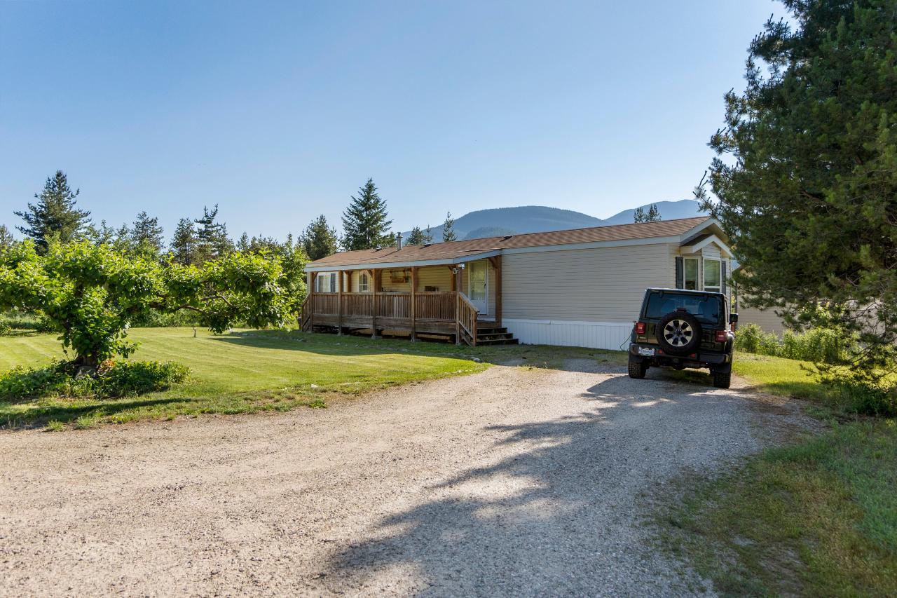 976 Waterloo Road, Castlegar, British Columbia  V1N 4M3 - Photo 24 - 2477687