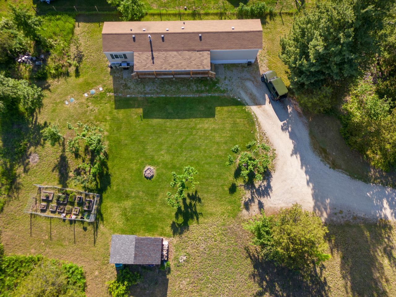 976 Waterloo Road, Castlegar, British Columbia  V1N 4M3 - Photo 32 - 2477687