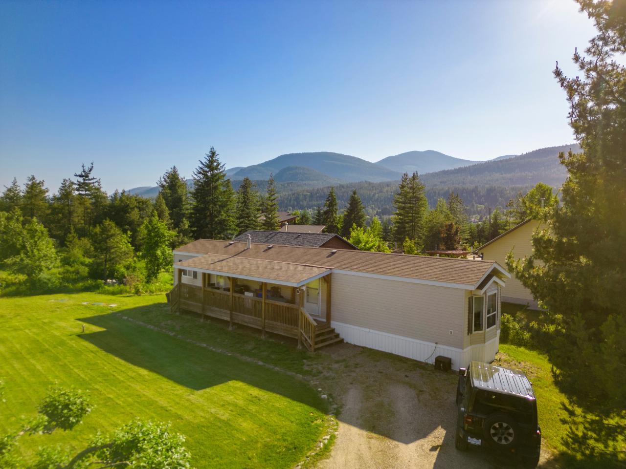 976 Waterloo Road, Castlegar, British Columbia  V1N 4M3 - Photo 4 - 2477687