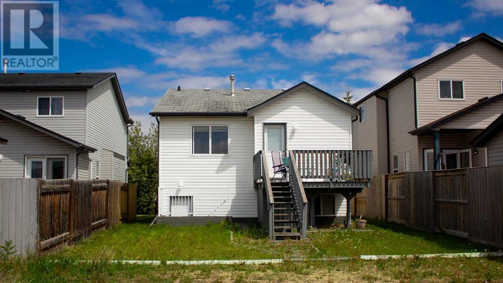 42 Joice Close, Red Deer, Alberta  T4P 4C7 - Photo 2 - A2141204