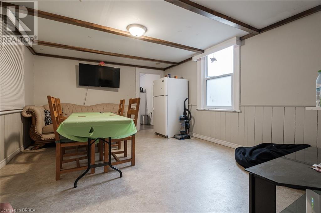 220 Dalhousie Street, Brantford, Ontario  N3S 3T7 - Photo 6 - 40601271