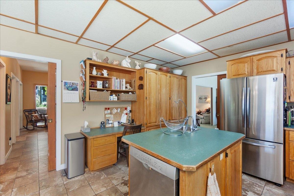 1090 Highway 3a, Nelson, British Columbia  V1L 6J5 - Photo 19 - 2477697