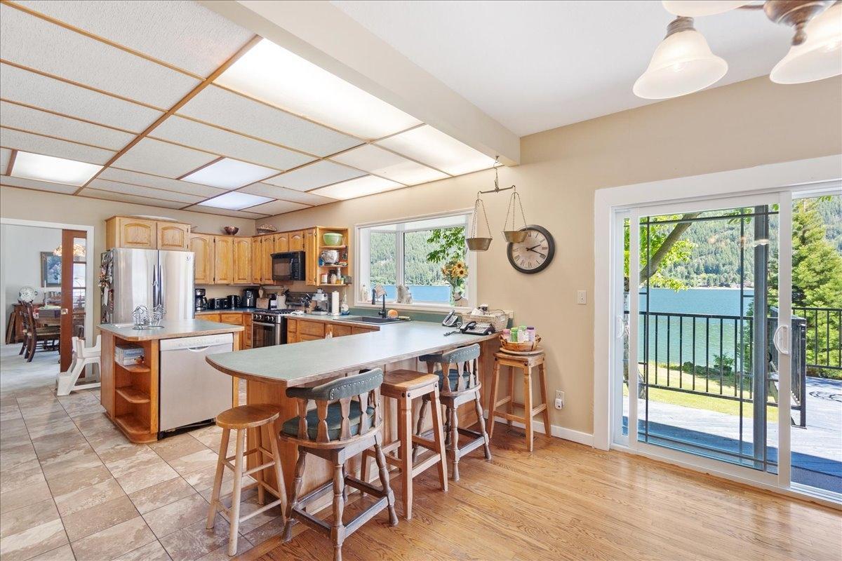 1090 Highway 3a, Nelson, British Columbia  V1L 6J5 - Photo 20 - 2477697