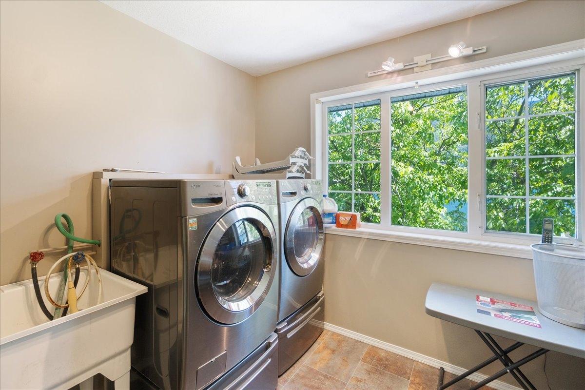 1090 Highway 3a, Nelson, British Columbia  V1L 6J5 - Photo 52 - 2477697