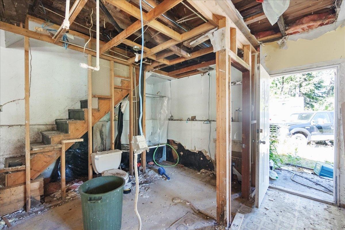 1090 Highway 3a, Nelson, British Columbia  V1L 6J5 - Photo 70 - 2477697