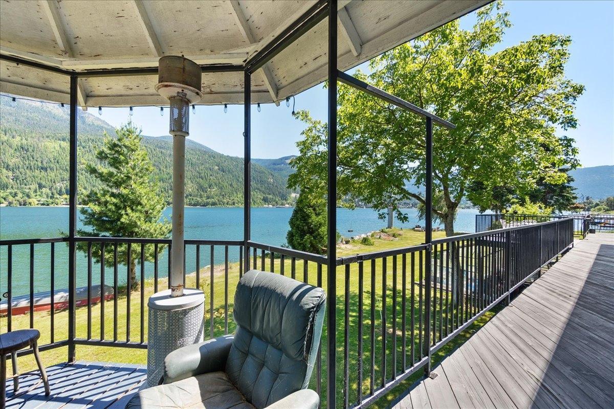 1090 Highway 3a, Nelson, British Columbia  V1L 6J5 - Photo 9 - 2477697