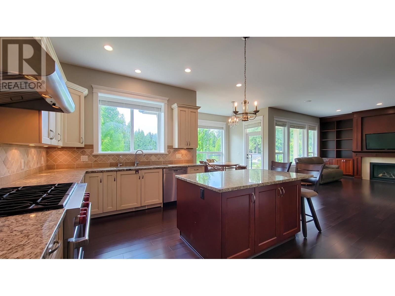 3362 Scotch Pine Avenue, Coquitlam, British Columbia  V3E 0C4 - Photo 5 - R2894728