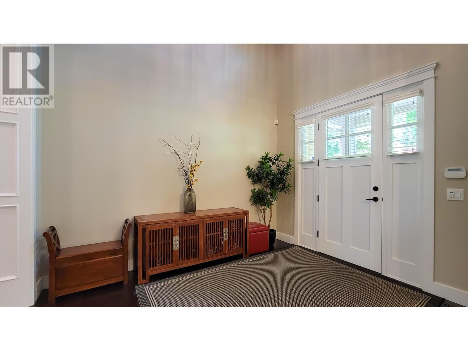 3362 Scotch Pine Avenue, Coquitlam, British Columbia  V3E 0C4 - Photo 4 - R2894728