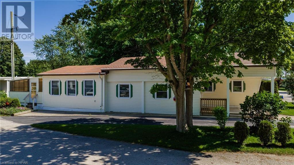 46 Cranberry Drive, Huron Haven, Ontario  N7A 3Y2 - Photo 4 - 40605594