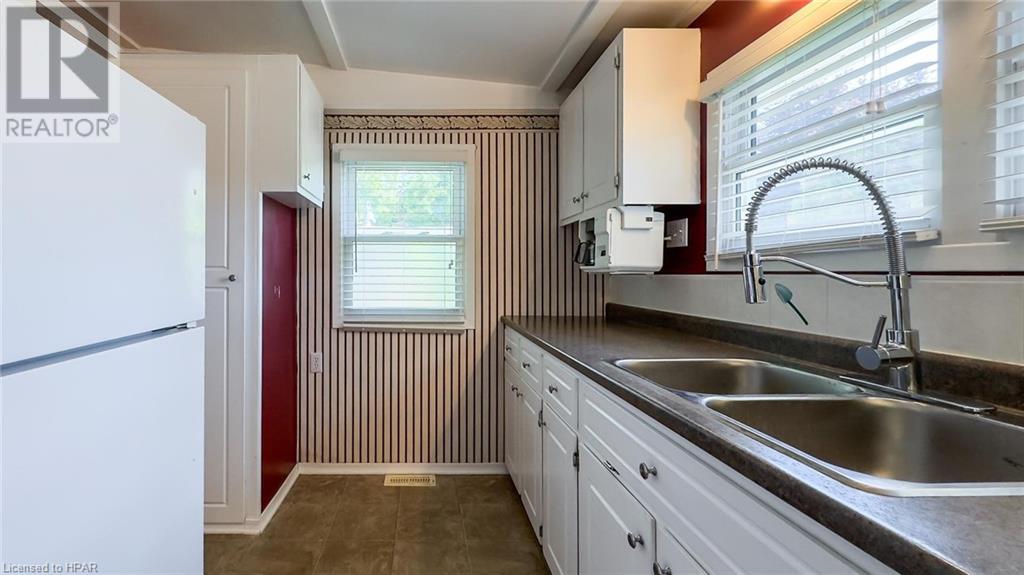 46 Cranberry Drive, Huron Haven, Ontario  N7A 3Y2 - Photo 17 - 40605594