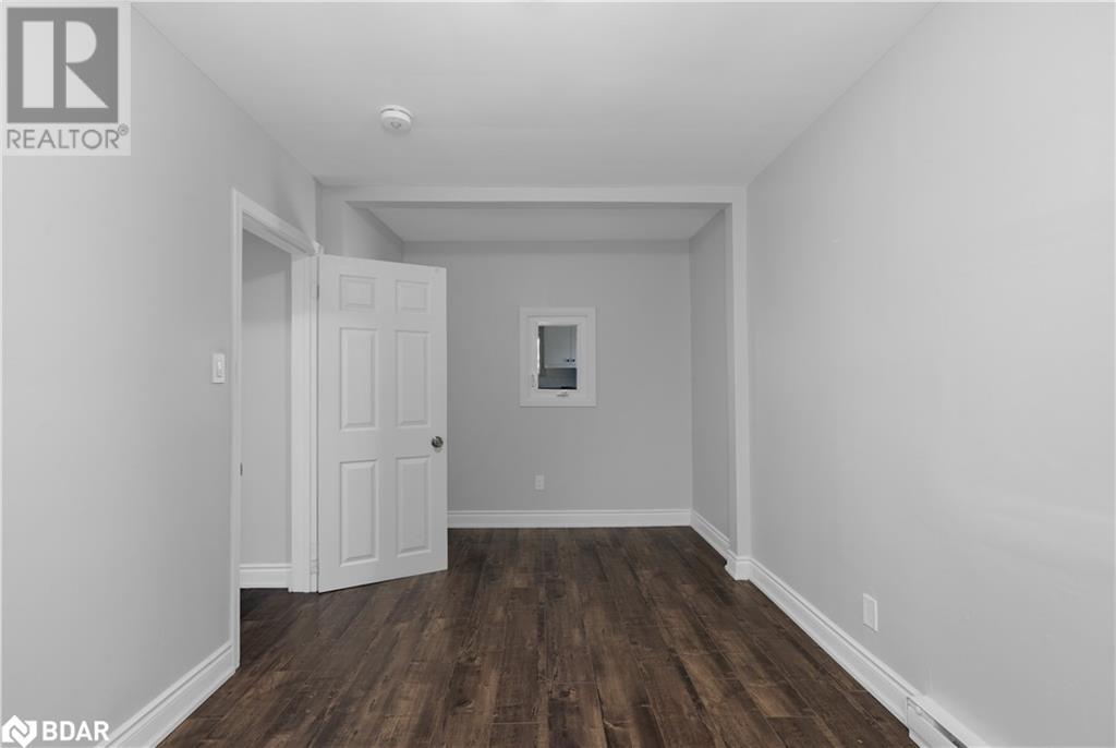 454 Laclie Street, Orillia, Ontario  L3V 4P8 - Photo 6 - 40606025