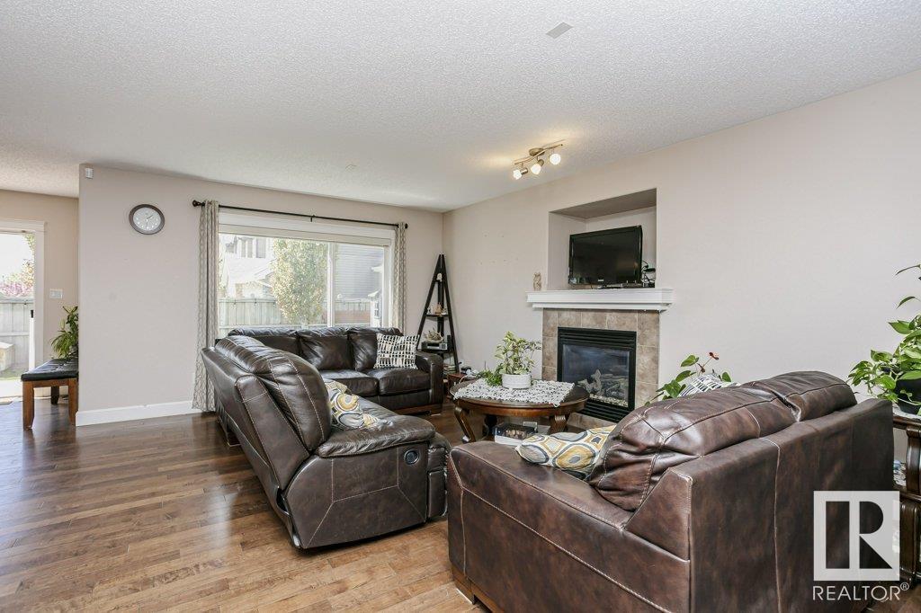 3231 Whitelaw Dr Nw, Edmonton, Alberta  T6W 0P7 - Photo 4 - E4392600