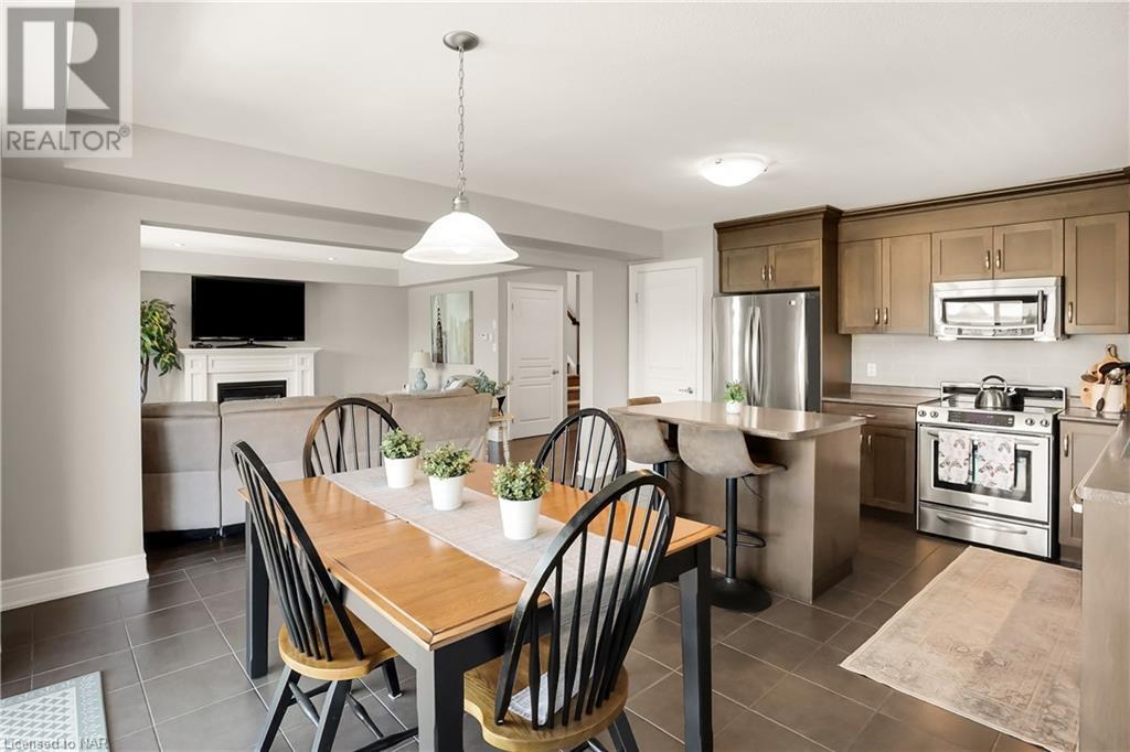 36 Silverwood Avenue Avenue, Welland, Ontario  L3C 0C3 - Photo 15 - 40603027