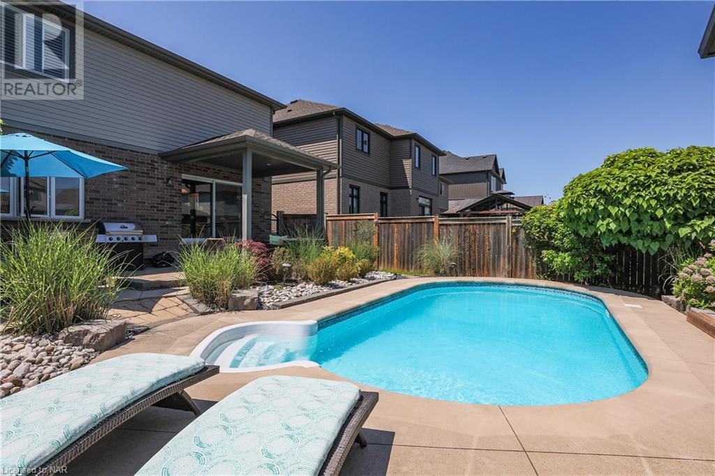 36 Silverwood Avenue Avenue, Welland, Ontario  L3C 0C3 - Photo 24 - 40603027