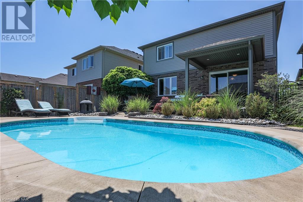 36 Silverwood Avenue Avenue, Welland, Ontario  L3C 0C3 - Photo 25 - 40603027