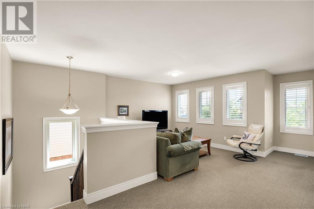 36 Silverwood Avenue Avenue, Welland, Ontario  L3C 0C3 - Photo 29 - 40603027