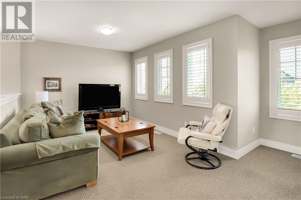 36 Silverwood Avenue Avenue, Welland, Ontario  L3C 0C3 - Photo 30 - 40603027