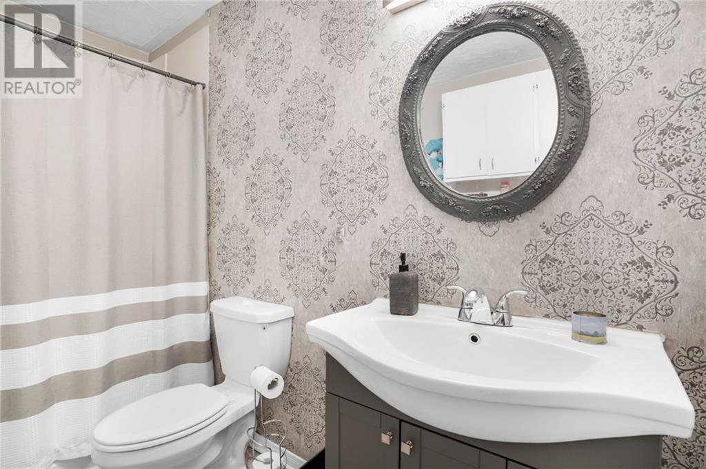 300 St Joseph Street, Alfred, Ontario  K0B 1A0 - Photo 12 - 1397362
