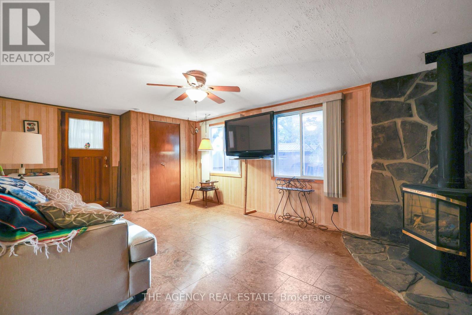4 - 9839 Lakeshore Road, Lambton Shores, Ontario  N0M 1T0 - Photo 10 - X8441300