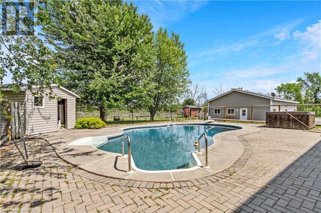 435 County 6 Road, Bath, Ontario  K0H 1G0 - Photo 2 - 40606048