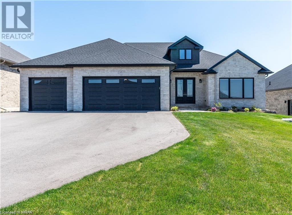 15 HUDSON Drive, brantford, Ontario