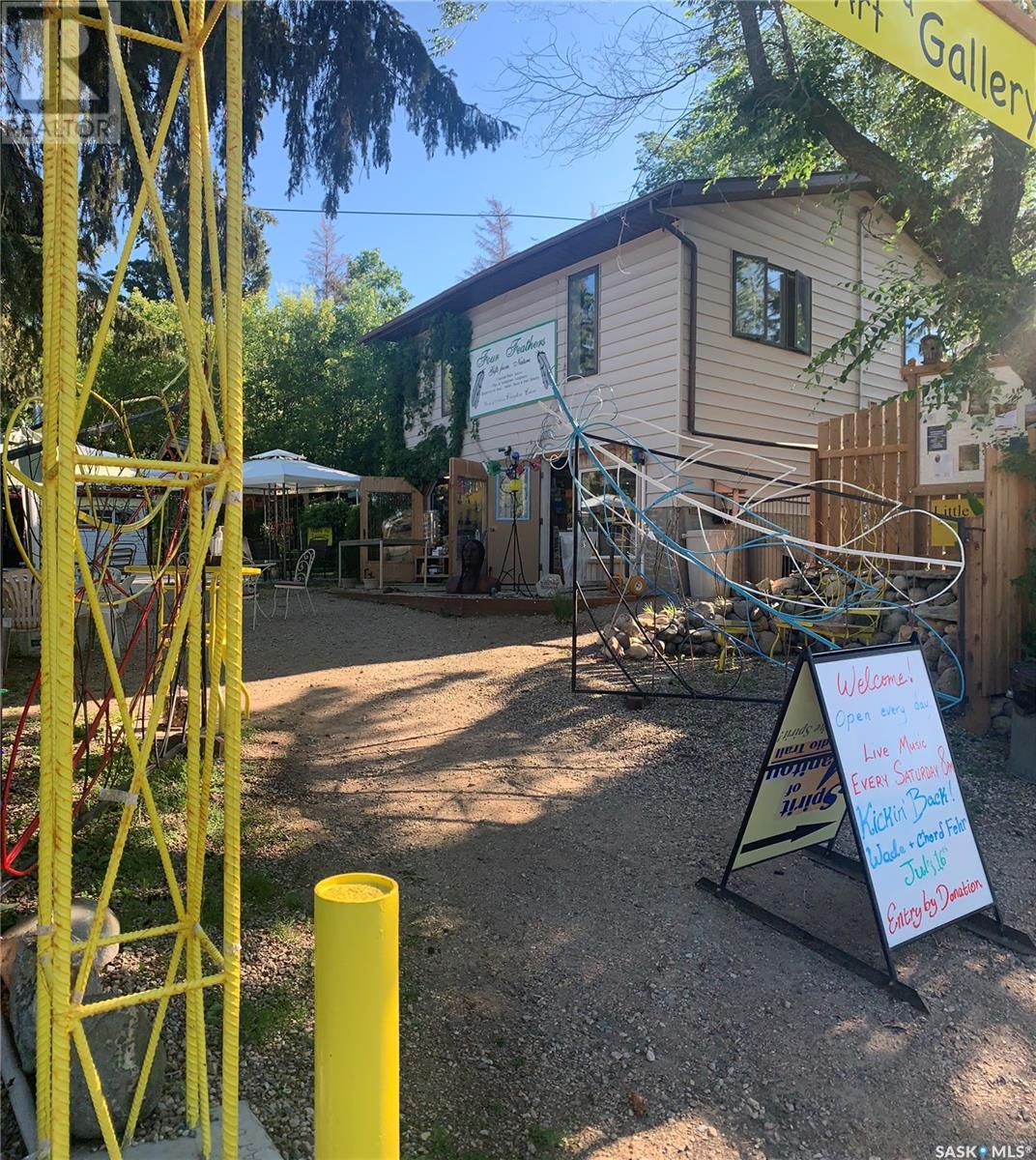 202-206 Elizabeth AVENUE, Manitou Beach, Saskatchewan