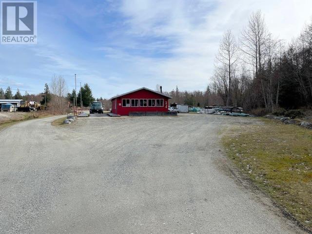 5005 TOMKINSON ROAD, Powell River, British Columbia