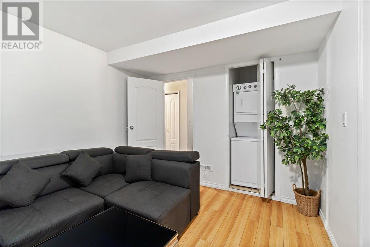 Listing Picture 19 of 40 : 7575 10TH AVENUE, Burnaby / 本拿比 - 魯藝地產 Yvonne Lu Group - MLS Medallion Club Member