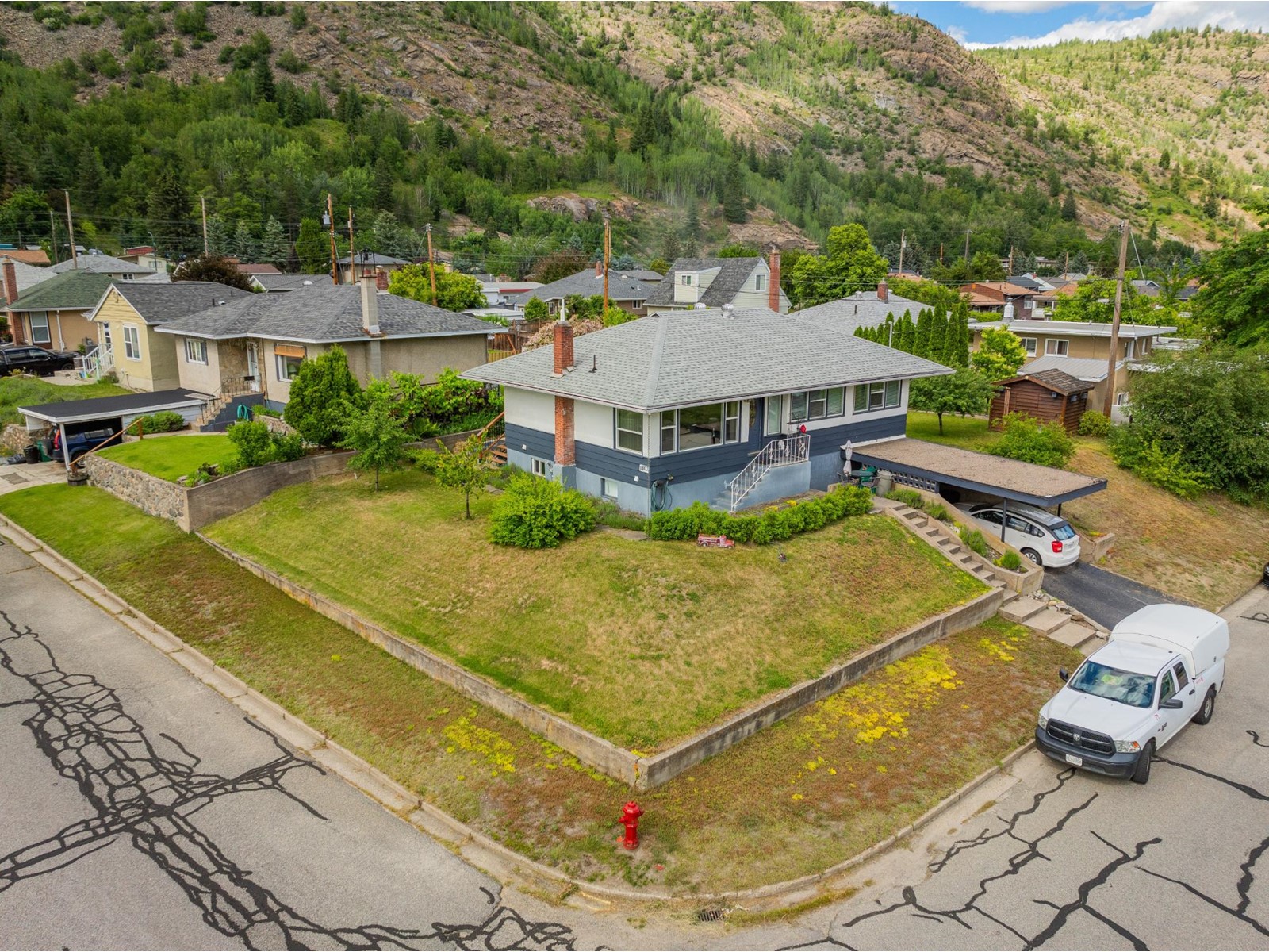 1402 Tulip Street, Trail, British Columbia  V1R 2R6 - Photo 46 - 2477732