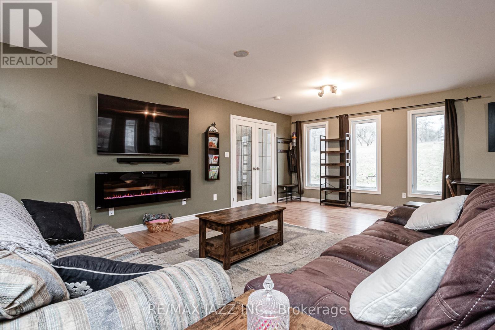 6732 Shiloh Road, Clarington, Ontario  L0A 1J0 - Photo 6 - E8443970