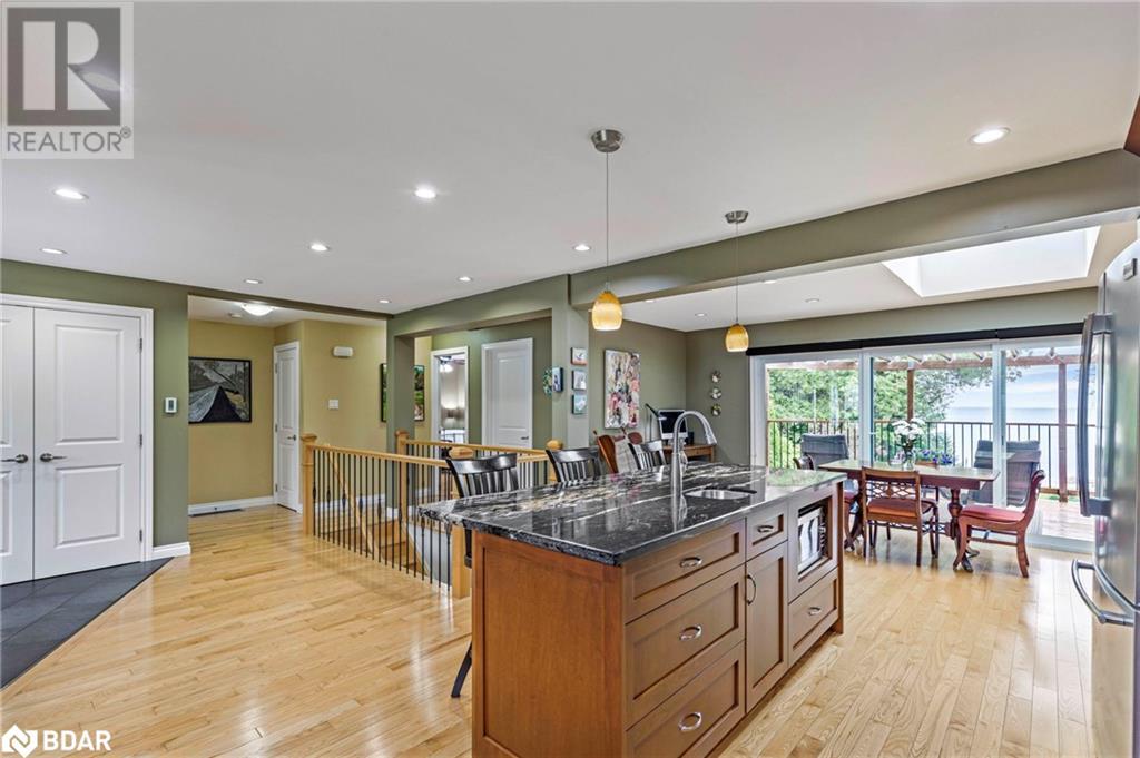 45 Stanley Avenue, Hawkestone, Ontario  L0L 1T0 - Photo 9 - 40603461