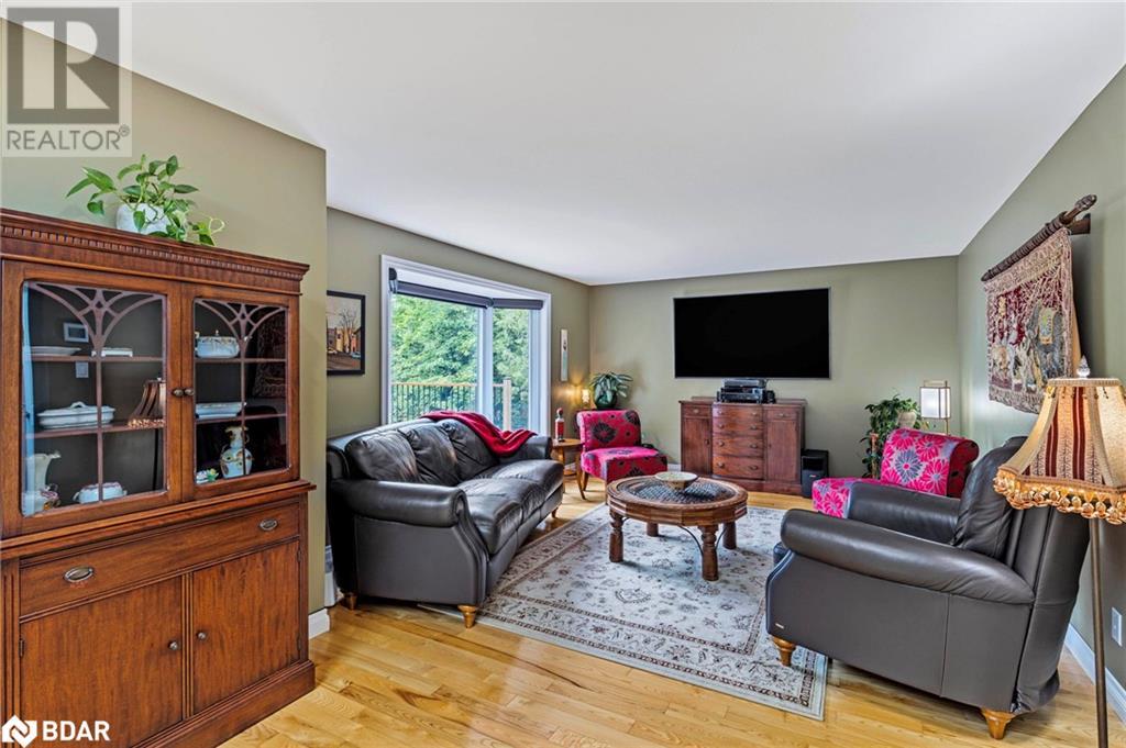 45 Stanley Avenue, Hawkestone, Ontario  L0L 1T0 - Photo 17 - 40603461