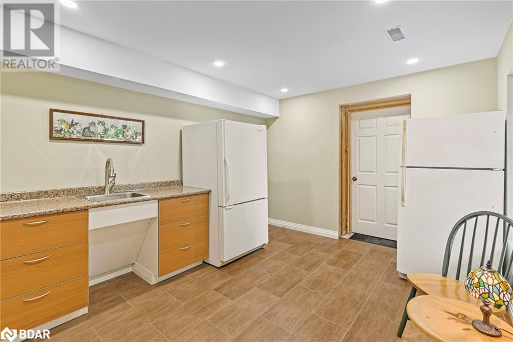 45 Stanley Avenue, Hawkestone, Ontario  L0L 1T0 - Photo 37 - 40603461