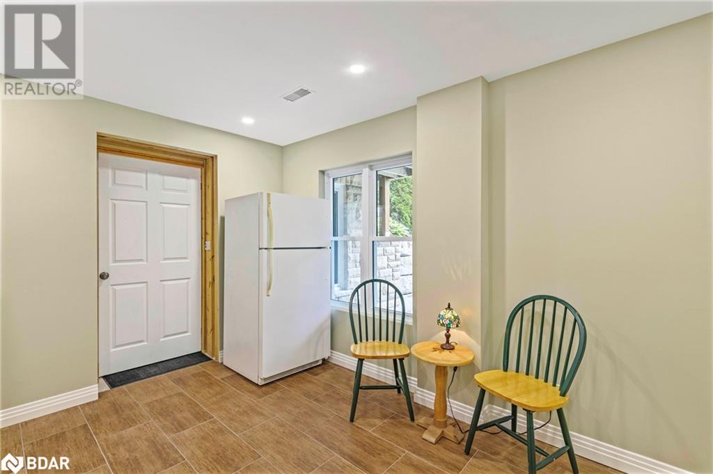 45 Stanley Avenue, Hawkestone, Ontario  L0L 1T0 - Photo 38 - 40603461