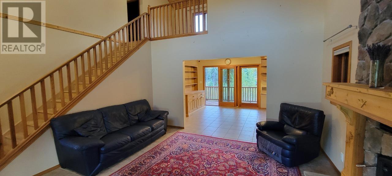 2200 Yellowhead Highway S, Clearwater, British Columbia    - Photo 16 - 179265