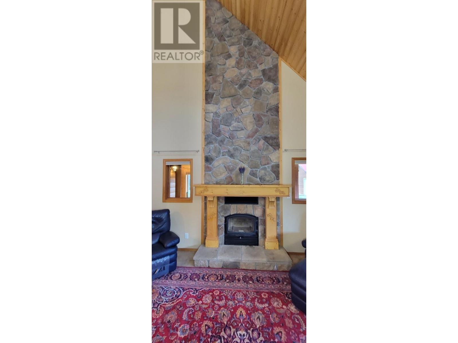 2200 Yellowhead Highway S, Clearwater, British Columbia    - Photo 20 - 179265