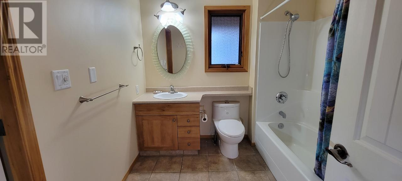 2200 Yellowhead Highway S, Clearwater, British Columbia    - Photo 23 - 179265