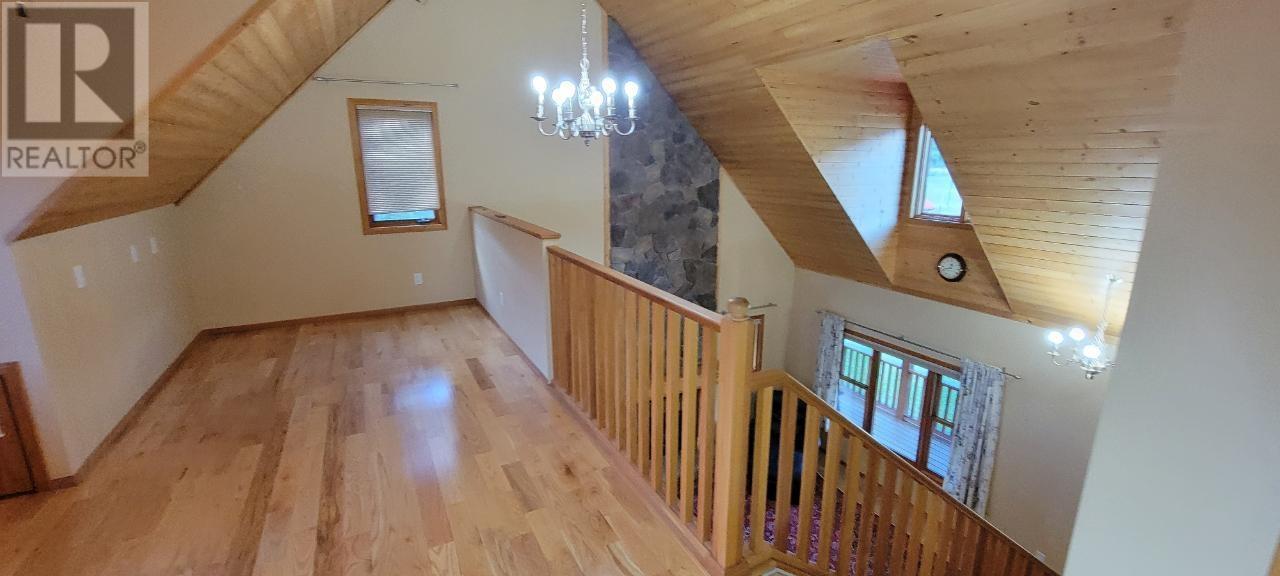 2200 Yellowhead Highway S, Clearwater, British Columbia    - Photo 26 - 179265