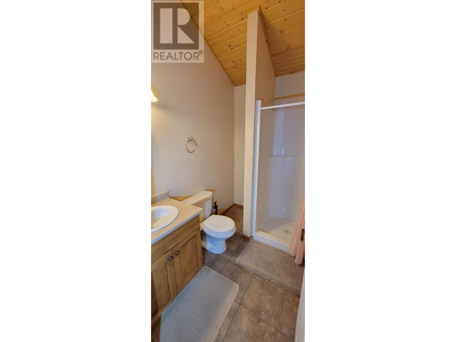 2200 Yellowhead Highway S, Clearwater, British Columbia    - Photo 28 - 179265