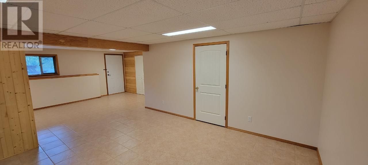 2200 Yellowhead Highway S, Clearwater, British Columbia    - Photo 31 - 179265