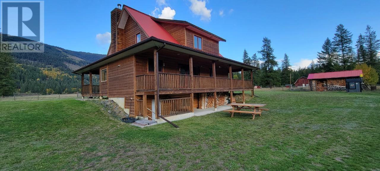 2200 Yellowhead Highway S, Clearwater, British Columbia    - Photo 5 - 179265